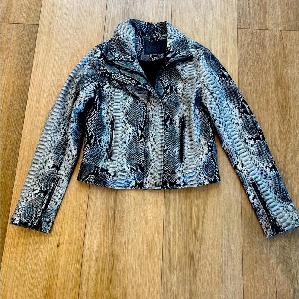 Blank NYC faux leather motorcycle jacket size small